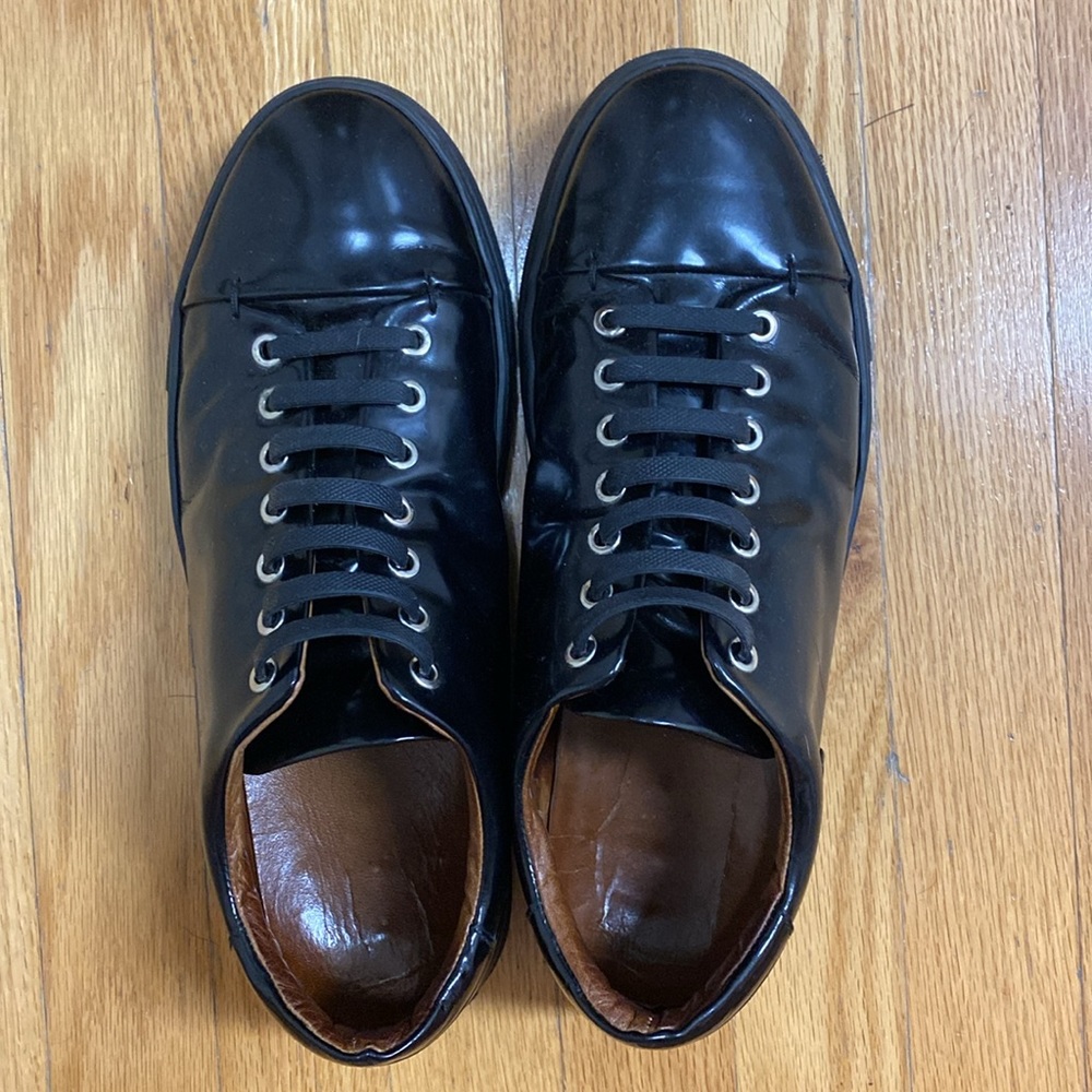 Donald J Pliner Black Leather 10.5 Sneakers - Picture 2 of 7